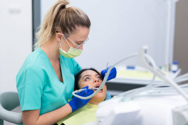 Best Weekend Emergency Dentist in Emerd Mountain, AL